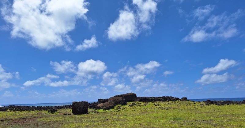 Moai Paro und Zaubersteinen Te Pito Kura